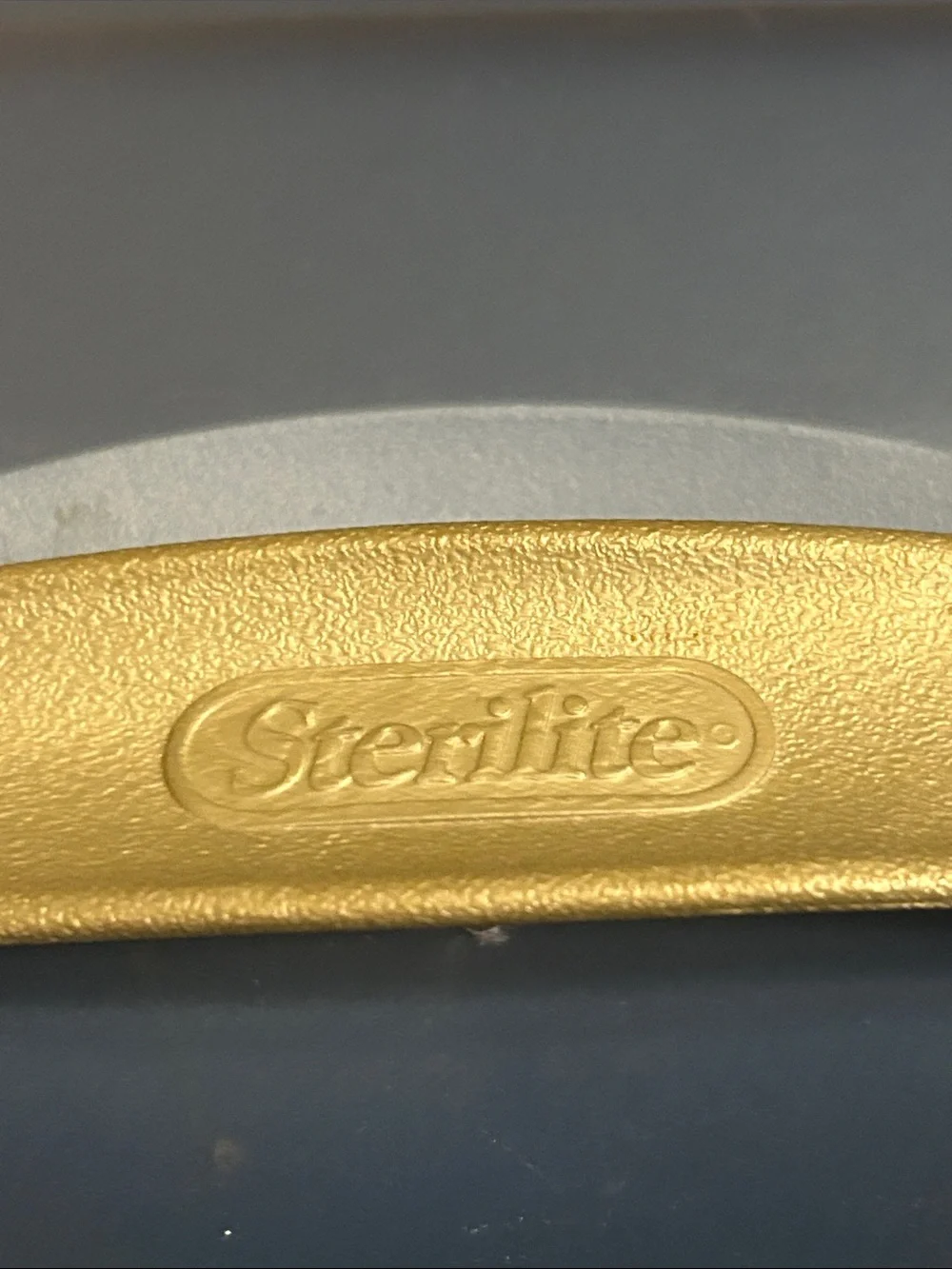 Sterilite Storage Lid with Gold Handle Accent